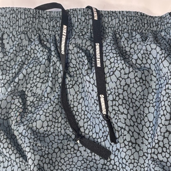 💙 Nike Dri-FIT Athletic Shorts Women’s Small Teal Pattern Drawstring Workout 💙 - Picture 10 of 13